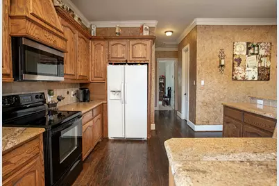 5200 Bayshore Drive, Athens, TX 75752 - Photo 23