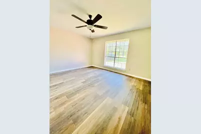 312 Gladstone Street, Corsicana, TX 75110 - Photo 9
