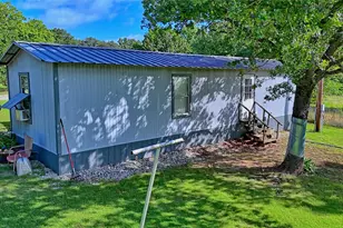 864 Upper Montague Rd, Bowie, TX 76230 - Photo 21