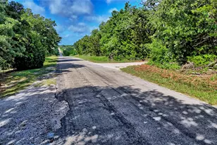 864 Upper Montague Rd, Bowie, TX 76230 - Photo 3