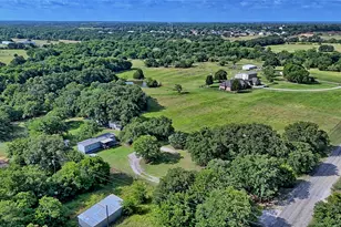 864 Upper Montague Rd, Bowie, TX 76230 - Photo 35