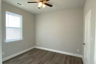 1709 Wright St, Greenville, TX 75401 - Photo 5
