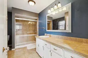 102 Woodland Dr, Highland Village, TX 75077 - Photo 17