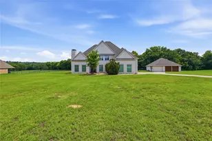152 N Boyce Ln, Fort Worth, TX 76108 - Photo 1