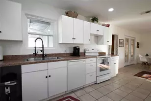 704 Callender Lake Dr, Murchison, TX 75778 - Photo 17