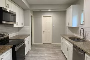 1107 Oxford St, River Oaks, TX 76114 - Photo 3