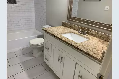 1107 Oxford Street, River Oaks, TX 76114 - Photo 15