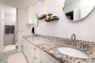 836 Chateau Valee Cir, Bedford, TX 76022 - Photo 15
