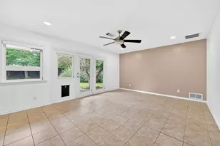 3763 Vinecrest Dr, Dallas, TX 75229 - Photo 29