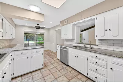 3763 Vinecrest Drive, Dallas, TX 75229 - Photo 11