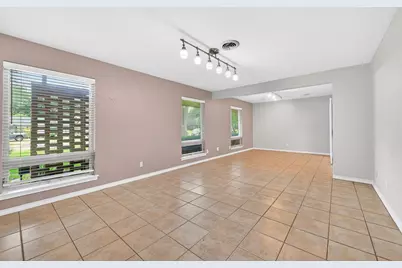 3763 Vinecrest Drive, Dallas, TX 75229 - Photo 5
