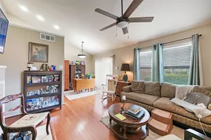 5644 Cedar Creek Dr, Benbrook, TX 76109 - Photo 3