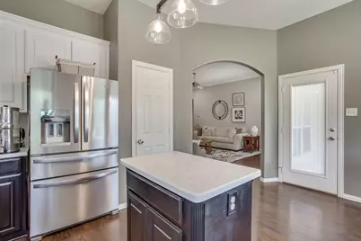 112 Bullava Court, Crowley, TX 76036 - Photo 11
