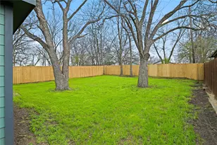 618 Star St, Denison, TX 75020 - Photo 7