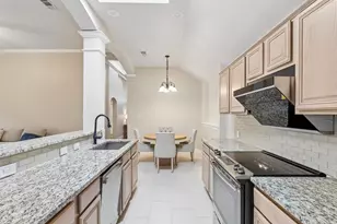 8008 Springmoss Dr, Plano, TX 75025 - Photo 9