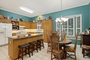 511 N Hardeman Cir, Justin, TX 76247 - Photo 5