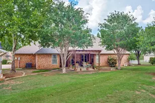 511 N Hardeman Cir, Justin, TX 76247 - Photo 21