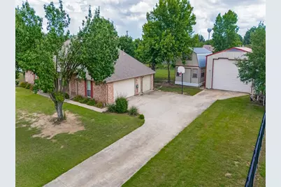511 N Hardeman Circle, Justin, TX 76247 - Photo 23