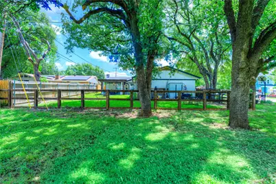 6901 Briardale Drive, North Richland Hills, TX 76182 - Photo 35