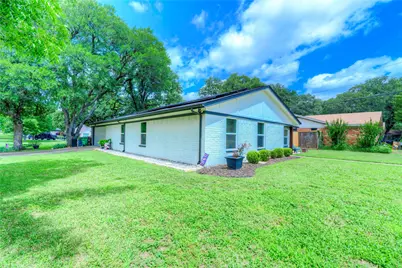 6901 Briardale Drive, North Richland Hills, TX 76182 - Photo 3