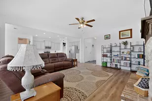 [Address not provided], Oak Ridge, TX 75161 - Photo 9