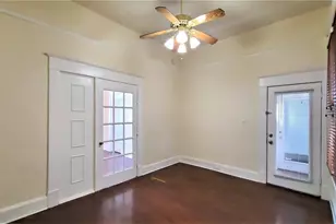 109 NW 20th St, Fort Worth, TX 76164 - Photo 11