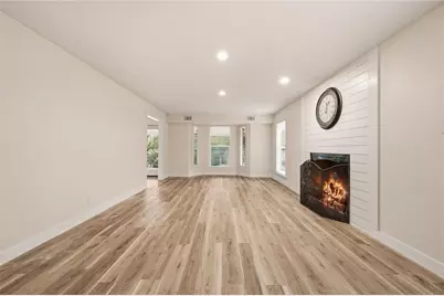 2127 Los Robles Street, Grapevine, TX 76051 - Photo 7