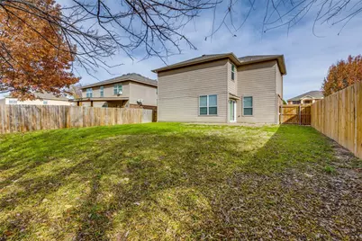 8453 Shallow Creek Drive, Fort Worth, TX 76179 - Photo 11