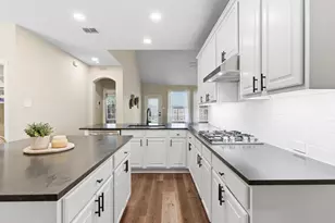 4128 Amhurst Dr, Highland Village, TX 75077 - Photo 7
