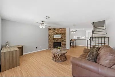 107 Churchill Lane, Euless, TX 76039 - Photo 3