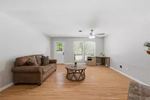 107 Churchill Ln, Euless, TX 76039 - Photo 7