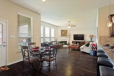 27 Oakridge Lane, Edgecliff Village, TX 76134 - Photo 15