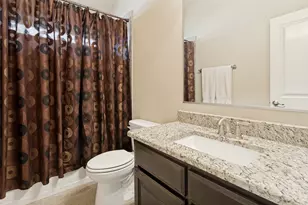 27 Oakridge Ln, Edgecliff Village, TX 76134 - Photo 23