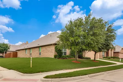 27 Oakridge Lane, Edgecliff Village, TX 76134 - Photo 3