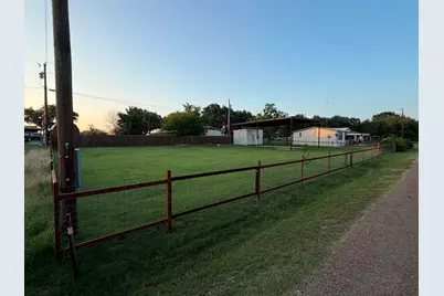 367 Cr 1627, Clifton, TX 76634 - Photo 3