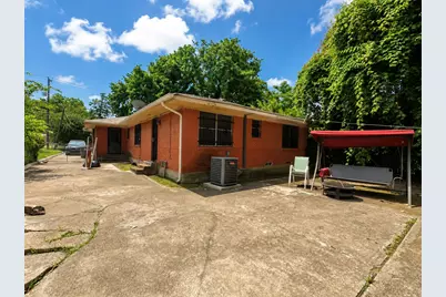 3023 Carpenter Avenue, Dallas, TX 75215 - Photo 5