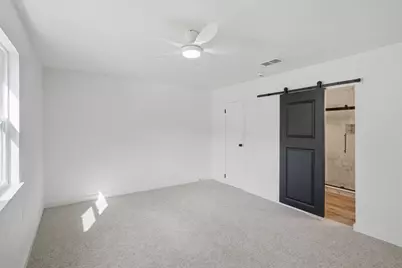 1727 W Doyle Street, Granbury, TX 76048 - Photo 17