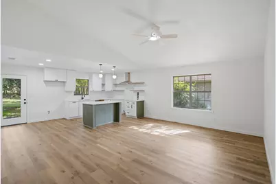 1727 W Doyle Street, Granbury, TX 76048 - Photo 7