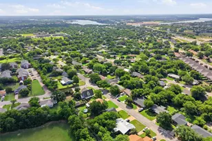 1727 W Doyle St, Granbury, TX 76048 - Photo 29