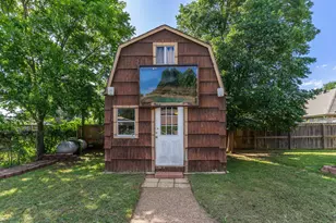 102 Kings Pl, Joshua, TX 76058 - Photo 11
