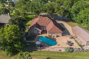 102 Kings Pl, Joshua, TX 76058 - Photo 5
