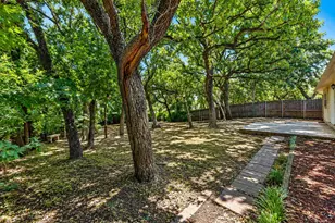 2615 Jewell Dr, Arlington, TX 76016 - Photo 27