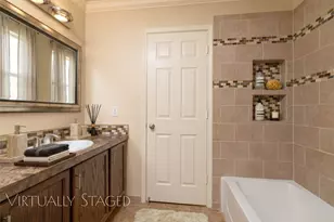 2722 Hyde Park Dr, Grand Prairie, TX 75050 - Photo 25