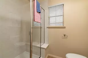 2722 Hyde Park Dr, Grand Prairie, TX 75050 - Photo 21