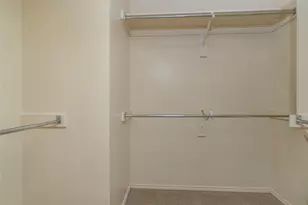 2722 Hyde Park Dr, Grand Prairie, TX 75050 - Photo 29