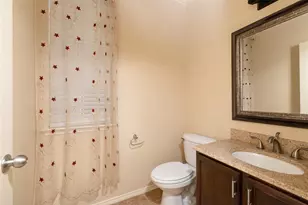 2722 Hyde Park Dr, Grand Prairie, TX 75050 - Photo 11