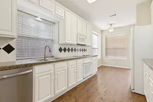 4640 Sunnybrook Dr, Plano, TX 75093 - Photo 7