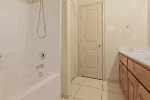 2016 Priscella Dr, Fort Worth, TX 76131 - Photo 5