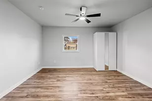 8423 Glen Regal Dr, Dallas, TX 75243 - Photo 15