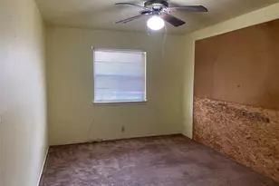 2110 Navajo St, Denton, TX 76209 - Photo 11